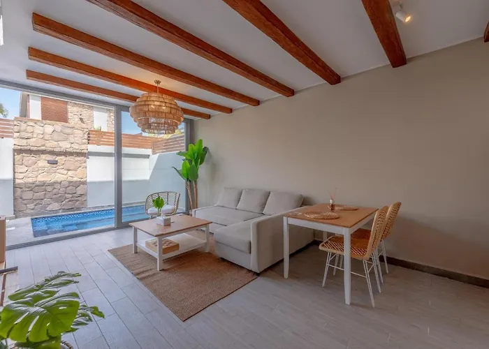 Modern 1 Bedroom Apartment Bali El Gouna Private Patio & Heated Pool