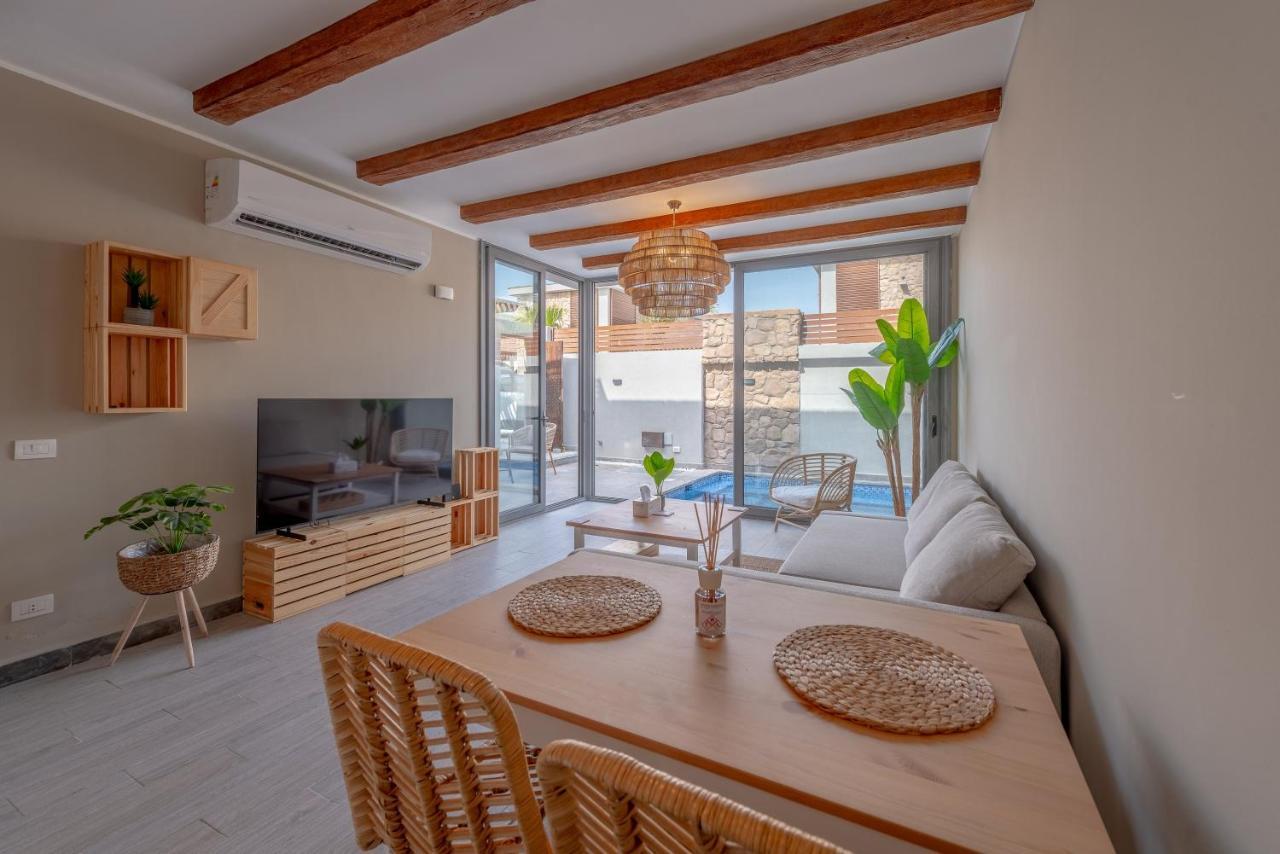 Modern 1 Bedroom Bali El Gouna Private Patio & Heated Pool Apartment